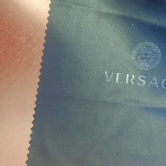 Versace glass case and cloth BN - Picture 5 of 5